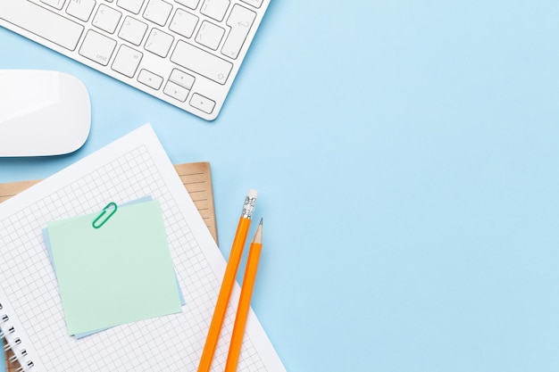 Lugar de trabalho de escritório de negócios e objetos de escritório