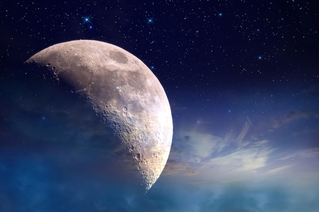 luna grande en la noche cielo estrellado nebulosa cósmica