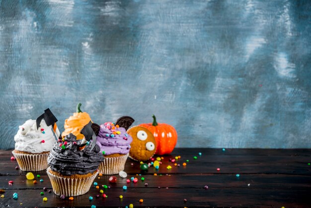 Lustige Kinderkuchen für Halloween