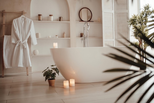 Foto luxuriöses interieur eines großen badezimmers im modernen afrikanischen stil mit ovaler badewanne in natürlicher beleuchtung