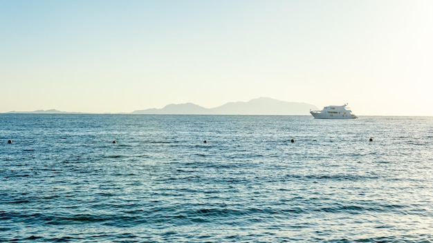 Luxusyacht im Roten Meer in Sharm El Sheikh Ägypten