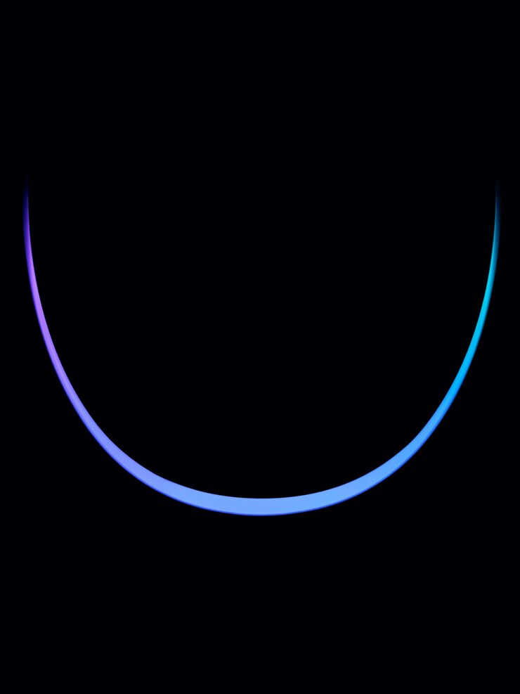 Foto luz colorida del ratón para juegos rgb sobre fondo negro