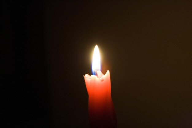 Foto luz de velas de celebração tradicional