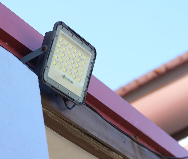 luz led externa em um prédio