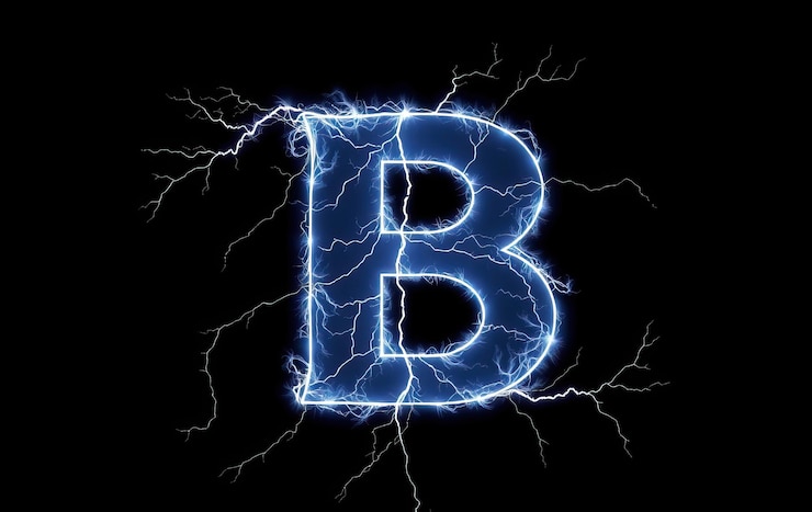 Foto luz de neón azul eléctrico letra b con efectos de relámpago en fondo negro