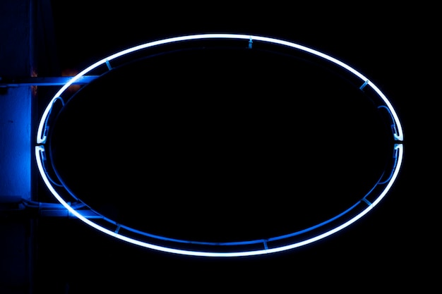 Foto luz neon oval azul