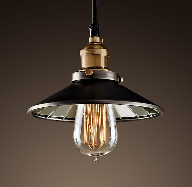 Luz pendente de cone de metal industrial