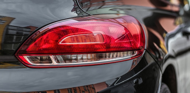 Foto luz trasera del coche moderno