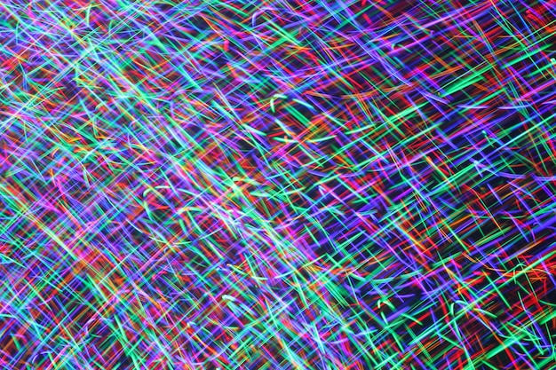 La luz viaja a una velocidad constante para transmitir mensajes e instrucciones con precisión