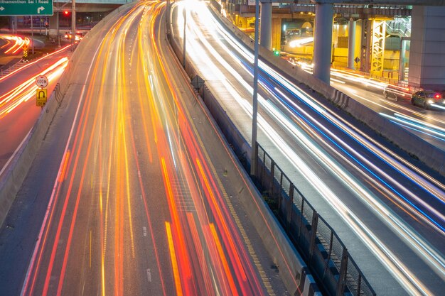 Foto luzes de trânsito de carros