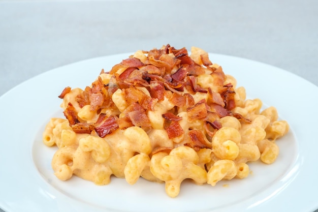 Mac e queijo com bacon