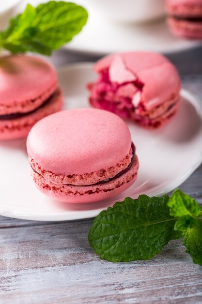 Macarons de framboesa francesa