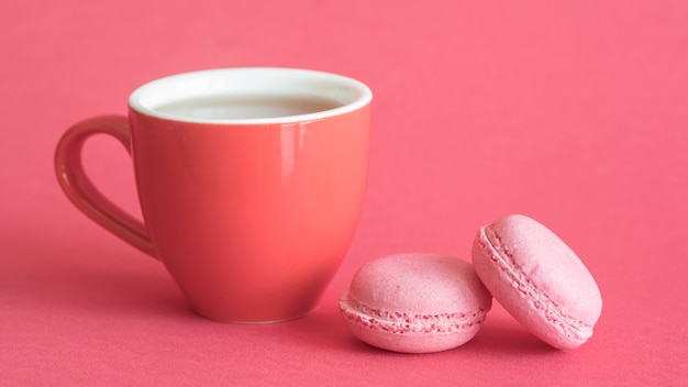 Macarons e taça