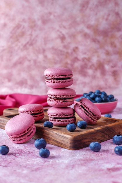 Macaroons com mirtilos.