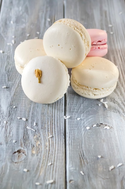 Macaroons de francês isolados