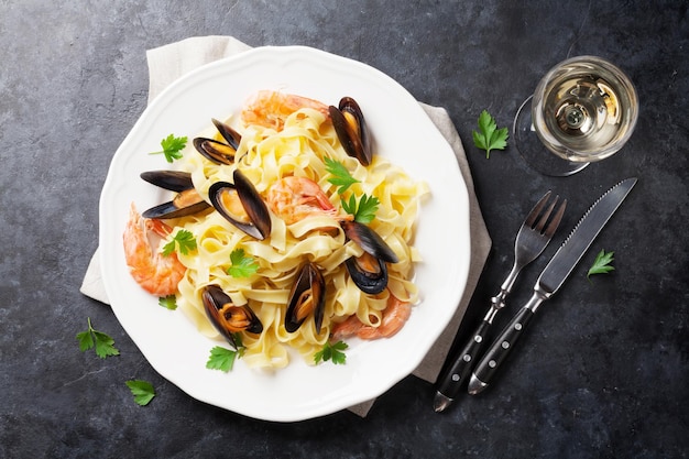 Macarrão com frutos do mar