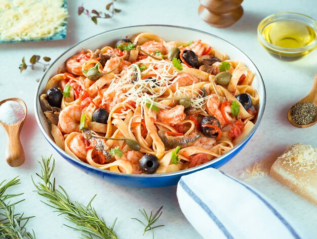 Macarrão com legumes