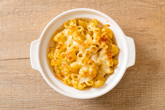 Macarrão com queijo, macarrão com molho de queijo - estilo americano