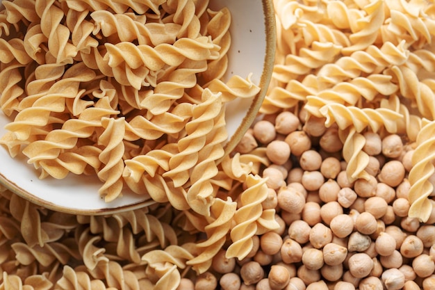 Macarrão fusilli de grão de bico