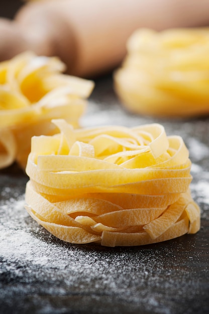 Macarrão tradicional da Sardenha malloreddus com salsicha