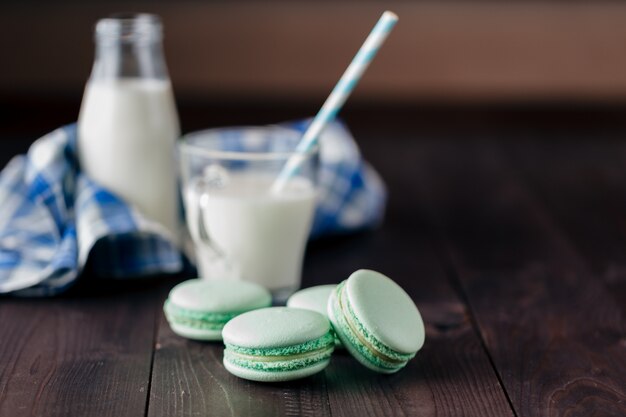 Macarrones caseros con vaso de leche