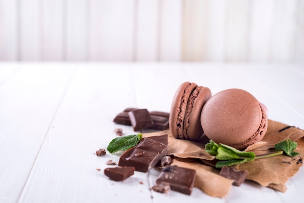 Macarrones De Chocolate Con Menta