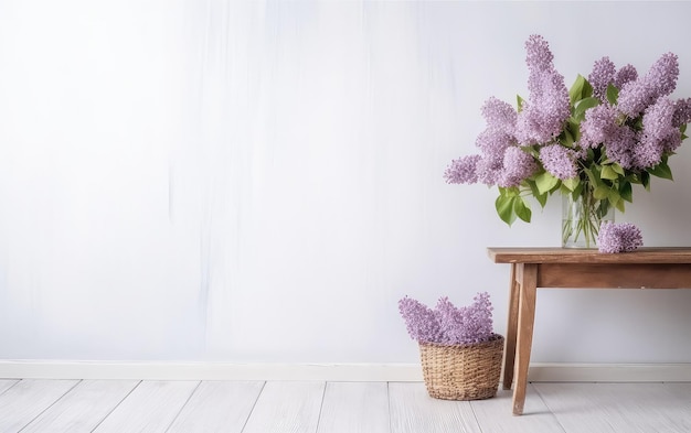 Maceta de lavanda con un lienzo en blanco en una habitación