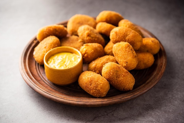 Macher Chop Fischkotelett im bengalischen Stil oder Pakora, ein beliebter Festival-Snack aus Westbengalen