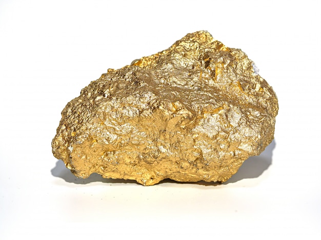 Foto macro mineral de oro en la roca, piedra preciosa