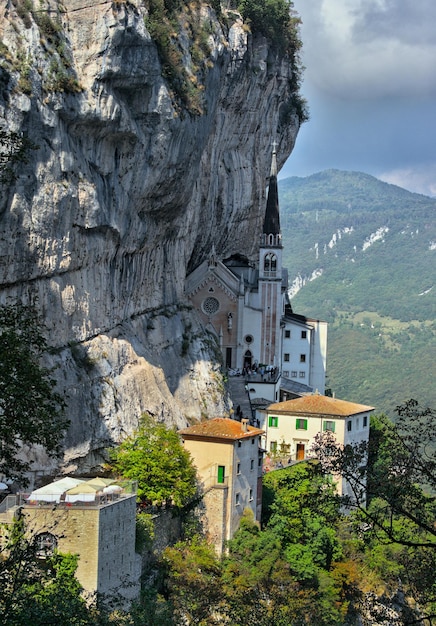 Madonna della Corona en Italia