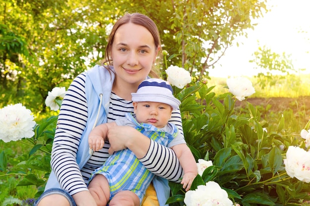 la madre y el bebé