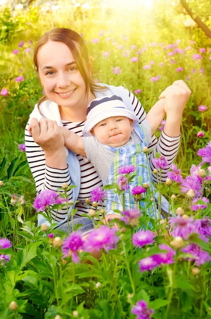 la madre y el bebé