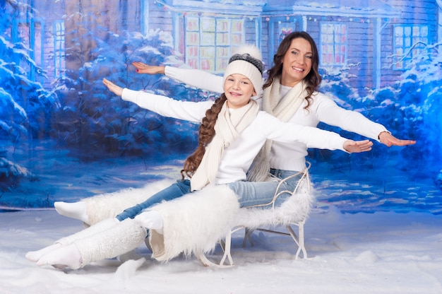 Madre e hija celebran la navidad