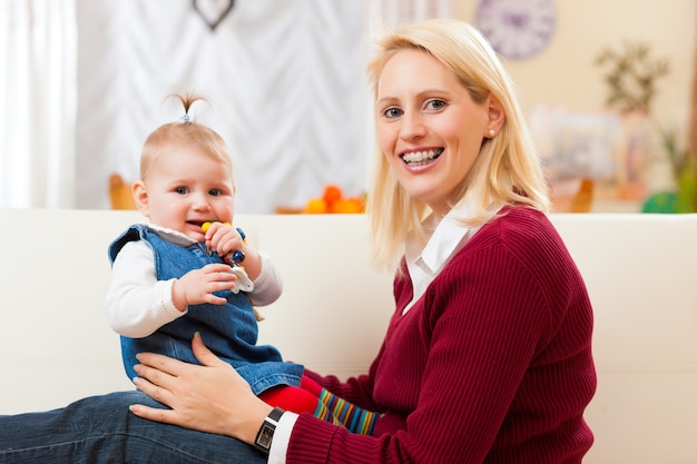 Mãe com seu bebê