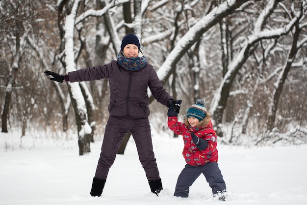 Mãe e bebê felizes em Winter Park