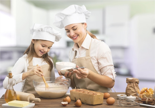 Mãe e filho cozinhando