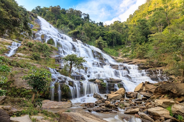 Foto mae ya waterfall doi inthanon national park chiang mai tailândia