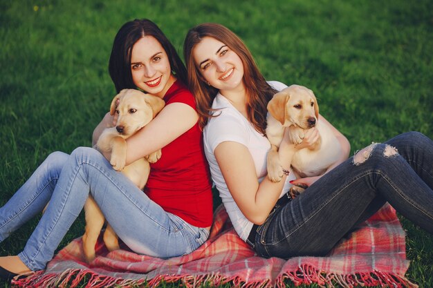 Mädchen mit Hund