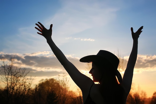 Mädchen Silhouette Cowboy