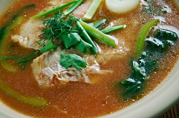 Maeuntang - sopa de peixe quente picante cozinha coreana