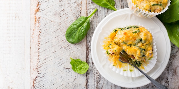 Magdalenas con espinacas, batatas y queso