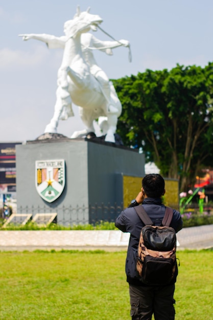 Magelang junio de 2022 Punto de referencia de la ciudad de Magelang en la plaza