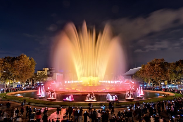 Magischer Brunnen nachts, Barcelona, ​​Spanien