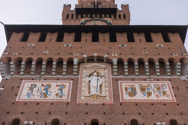 El magnífico Castillo Sforza Castello Sforzesco en Milán Italia