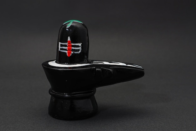 Maha Shivratri Shiva Linga Antecedentes