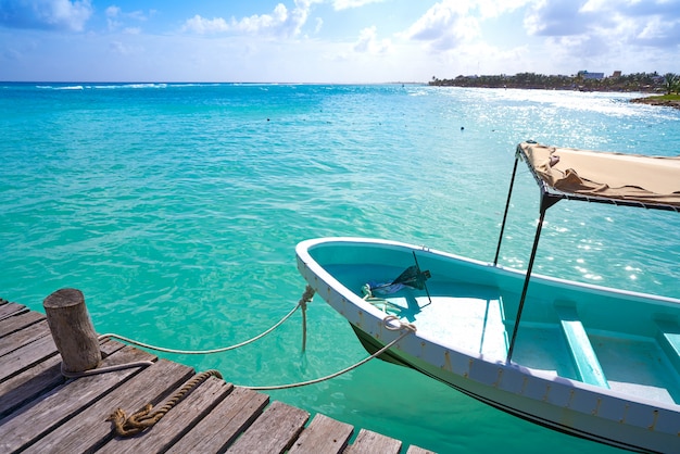 Mahahual playa caribeña en Costa Maya