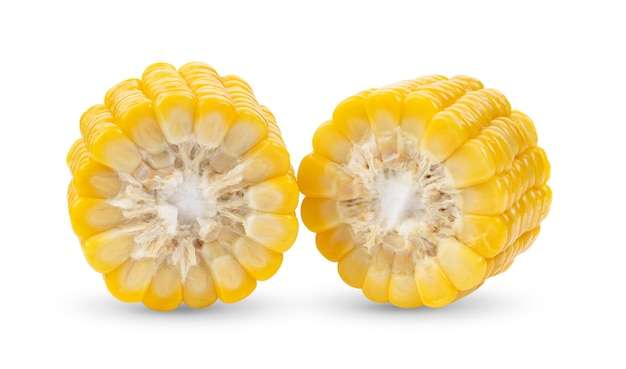 Foto maíz dulce aislado sobre fondo blanco.