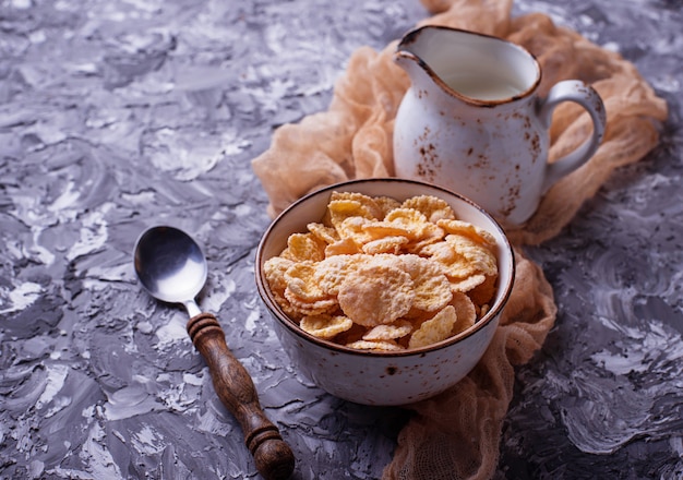 Maíz y leche. Desayuno saludable