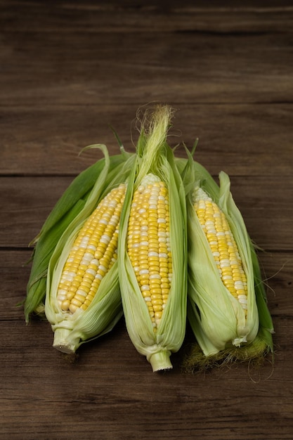 maíz de verduras sabrosas sanas y frescas