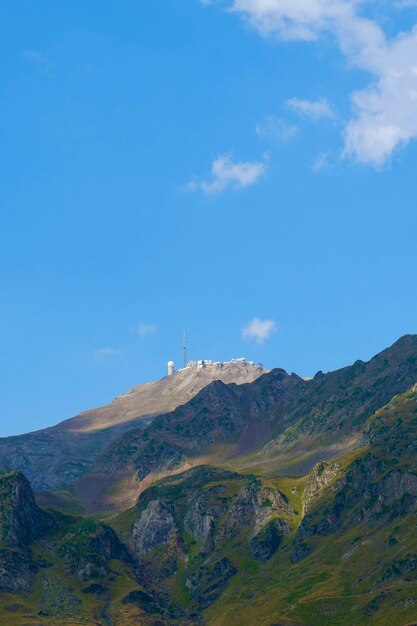 Foto las majestuosas colinas de tourmalet son los pasos de montaña pavimentados más altos de francia europa